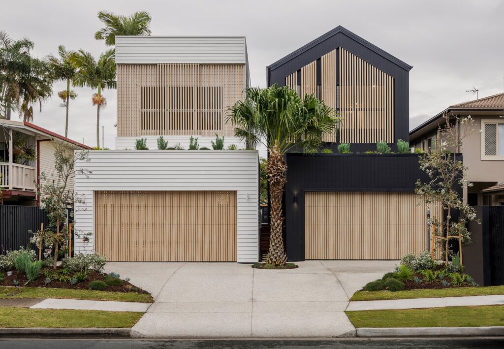 DecoWood® Curly Birch Battens Sectional Garage Door
